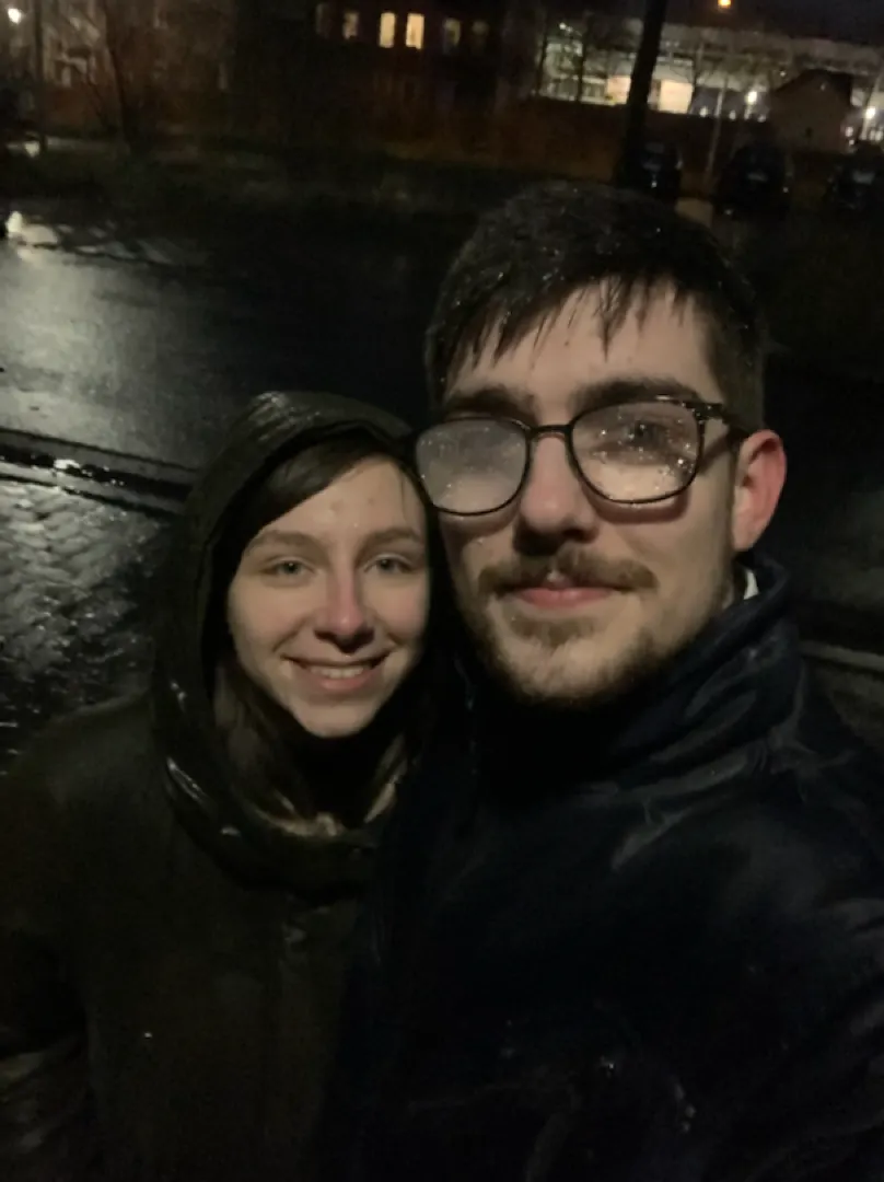 Erster Jahrestag im Regen