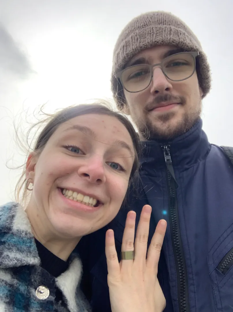 Der Antrag / Jahrestag 8